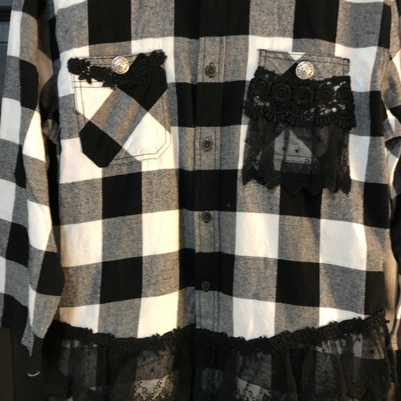 Dorothy's Creations Custom Button Up! - Picture 2 of 7